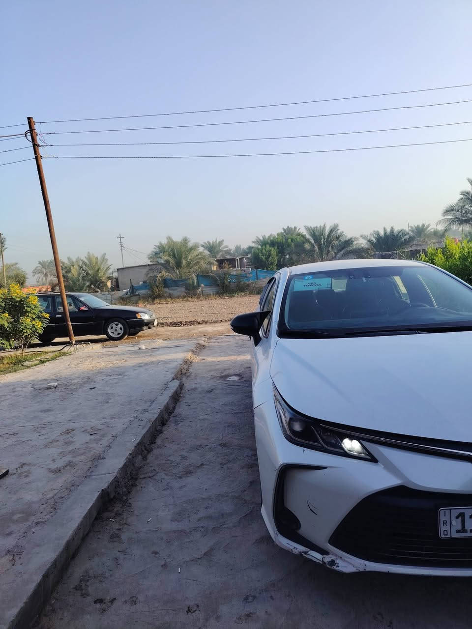 سلام عليكم للبيع
كورلا ساز خليجي موديل 2022 ماشيه .100
الرقم بغداد الهزه جديده بعدهه مساقطه 
الرقم الجديد تخم تاير جديد باتري جديد  جديده السياره مدوشمه عام 
 كير محرك تبريد صدر كله مكفول 
السياره بيهه جاملغ خلفي 
السعر 170  وبيهة مجال لطيبين 
عجبك السعر اتصل معحبك ابراحتك الله الرزاق 
***********
مكان السياره بغداد الوسفية غرب مركز المصطفى
