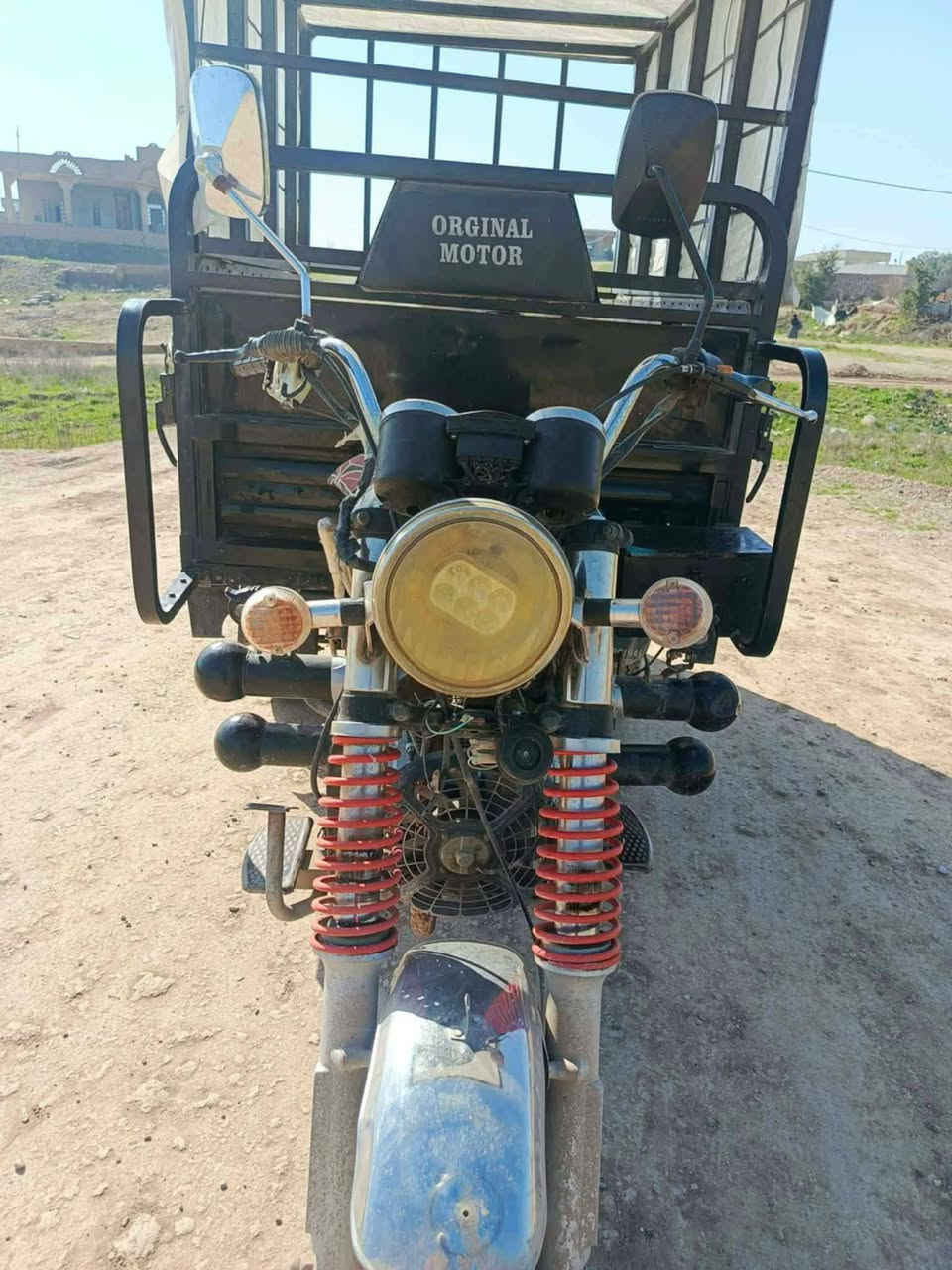 السلام عليكم يوجد ستوته البيع موديل 2021محرك 2021كلشي شقال السعر مليون 100وبي مجال الطيبين رقم ***********
