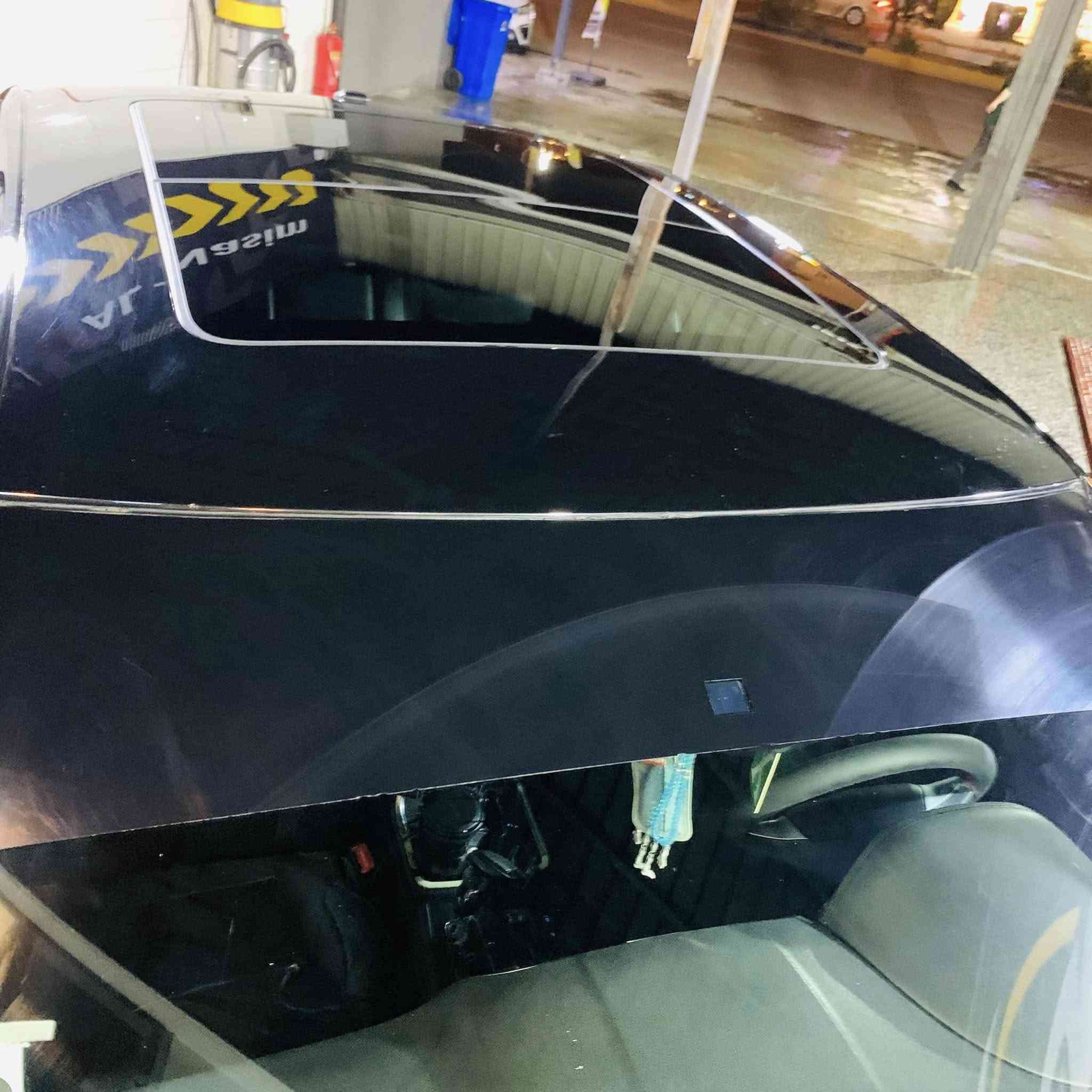 السلام عليكم اوباما RT خليجي موديل 12 السياره Cلمتد كلين تايتل بيه بس رصعات ثنين مواصفات المتد معروفه السياره خير من الله نضافه احله من الصور ماشيه 180 حقيقي مكينه وكير وحداديه وتايرات جديد صار اسبوع من شادلهه وادامه كامله وقاعده وفيت بم موبر       
المواصفات 1. بانوراما . رادار. 
2.كشنات تدفه تبريد الخلفي بس تدفه 
3. كلاصات تدفه تبريد
4.كشن خزن
5.مري جانبي هيتر وشاره
6.برده خلفيه
7.دمام خلفي  
8.ماسحات حساس عل مي 
9.مري قلاب 
اويل كاجكان شاد للسياره وصوتهه صوت الشركه 
والشراي يتصل رقمي ***********
