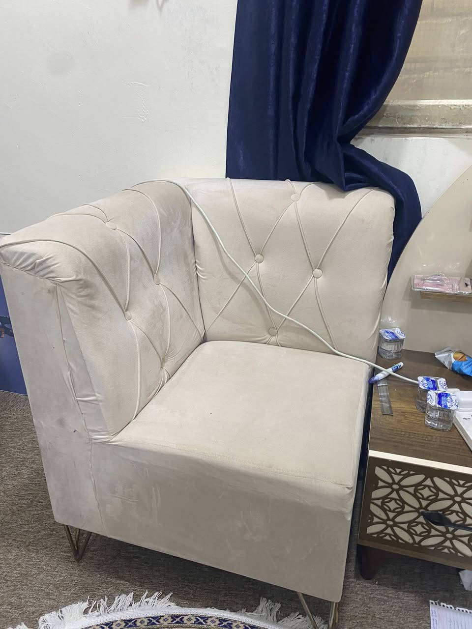 طقم قنفات 6 متر تقريباً 
السعر 250 وبيهم مجال

العنوان البصرة 📍
للمراسلة واتساب ***********
