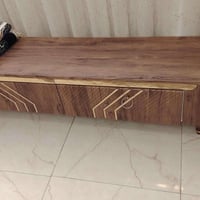 ميز تلفزيون • تولفروش