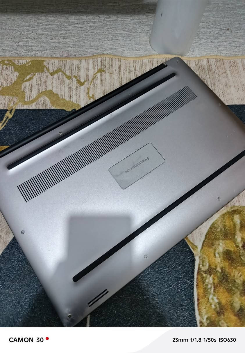 Dell precision 5530
Cor i5 8400H ( جيل ثامن) 
Ram :  ddr4 (16+16) 32 GB 
Hard :M.2 SSD 512 gb 
 كارت شاشة Nvidia Quadro p1000 4GB (خارجي) 
Intell UHD 2GB (داخلي ) 

 بسعر ٤٠٠ الف ( قفل) 
يوجد توصيل لكل المحافظات.


**إذا كنت صاحب هذا الإعلان وتريد حذفه لأي سبب، رجاءا أرسل رسالة إلى الدعم الفني**