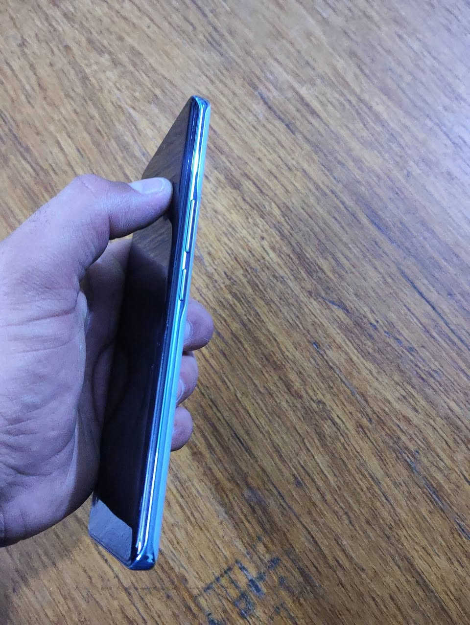 سلام عليكم أجهزة مال بيت نظيفات اثنين X9C عشوائيه 12 وذاكرة 256 و ريلمي 12 برو بلاس ذاكرة 512 معروفه مواصفاتهن مكاني بغداد شراي اتصل او خاص ***********
