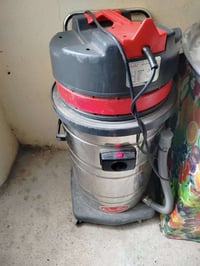 ساحبه مستخدمه قليل للبيع 3موطورات شغالات الرقم 07822833068