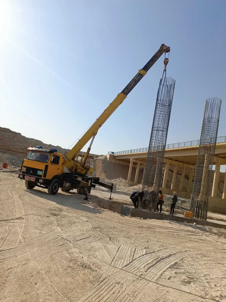 سلام عليكم كرين تادانو 16 طن للبيع رقم الانبار بسمي الا ستفسار ***********
