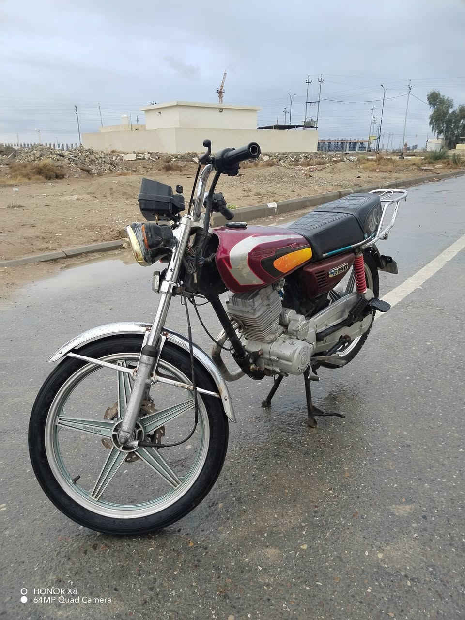 سيفان مكينه 200 ام الطير شغاله وين متريد تروح بيهه تروح دراجه شوفت عينك نفس الصور يرادله ترتيبات سعر 250 او بيهه مجال شي قليل كلك كلك مكانه ديالى شهربان المقداديه قريه السلامه ***********
