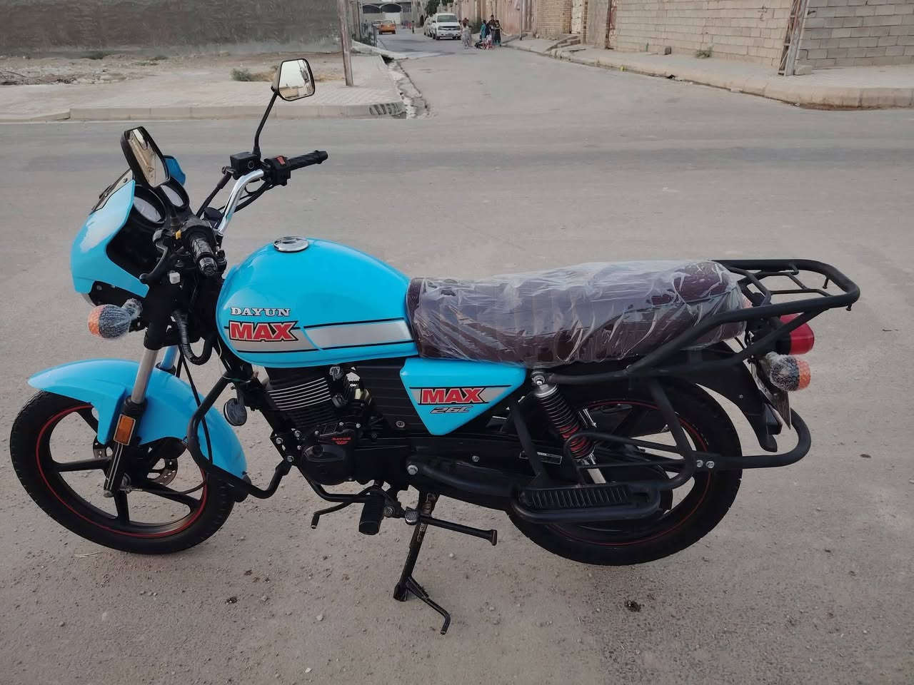 ديوان 23ماكس كفاله عامه ثالث تبدلت دهن اله ماشيه الفين فقط عله واضع شركه سعره 1950وبيه مجال مكاني كوت في الحرار بلمزاك ***********
