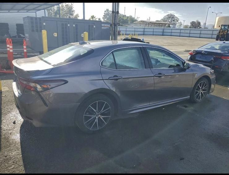 السلام عليكم 

كامري ٢٠٢٤ se
في الحره
الضرر بسيط أمام العين 

السعر ١٥٥$ بمكانها قفل
إذا تريدها على كتاب شهداء واصلتك هم يرهم

للاستفسار 

***********
***********
