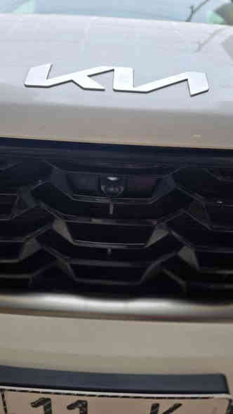 السلام عليكم 
مكلف بالنشر 
سورنتو ٢٠٢٥ رقم بغداد  وضعية الشركة ماشية ٤٣٠٠ 
خمسة كامرات 
ويل ٢٠ 
داتا شو 
حساس تصادم 
قمارة حديد . كشنات مخمل 
كاميرا  محيطية
تشغيل واطفاء عن بعد 
فتح وغلق النوافذ عن بعد   
٦ حساسات امامية
٦ حساسات خلفية 
٦ سلندر ٣٥٠٠ 
المقاعد الامامية كهربائية 
المقاعد الخلفية تنطوي كهربائية 
بالإضافة إلى المواصفات المعروفة للسورنتو 
المكان / بابل / المدحتية 
رقم صاحب السيارة *********** 
السعر المطلوب 350$
