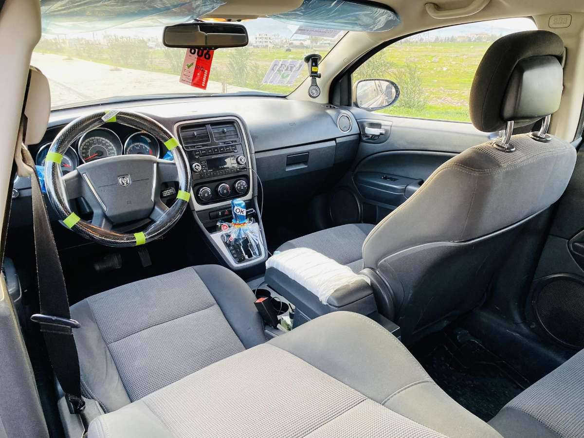 دۆج کالیبەر 
مۆدیل2012
سەنەوی تازە 
یەک پارچەو نیو بۆیاخ  بی ناوگرتن سەیارەکە زۆر پاک و جوان ماڵی دۆستە  پیویست بەوەسف  ناکا  سەیارەکە خۆی دیارە 
ژم موبایل ***********
