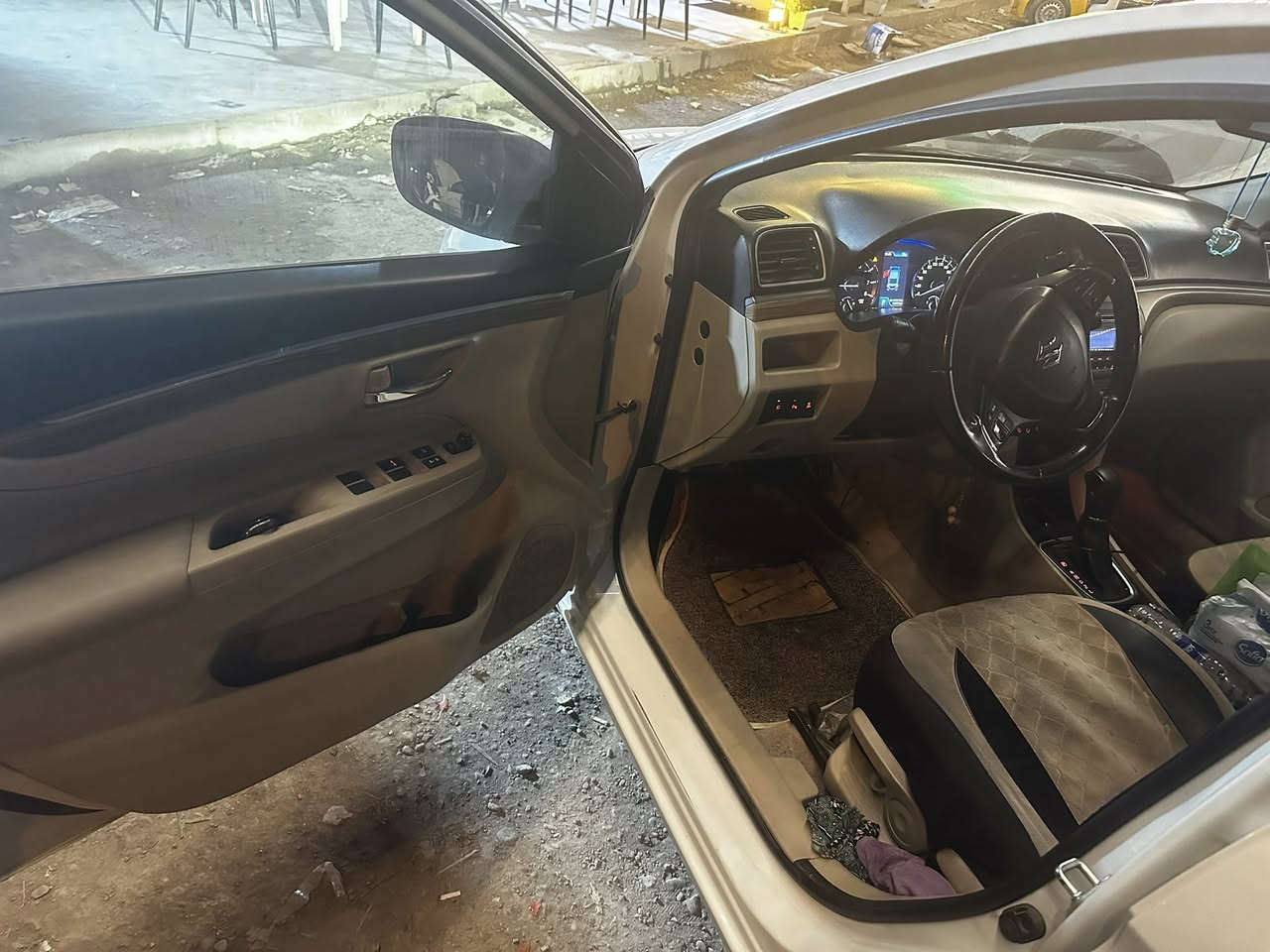 سازوكي سياز امتياز ياباني
موديل 2023 .مكينه 1.5

ابواب اماميه بصمه. بصمتين 

صندوق بصمه .دشبول صاج 

ويل كب كروم .كشنات جلد 

تحكم ستيرن 

تحكيم سرعه مع تثبيت سرعه 

مانع انزلاق 

كاميرا خلفيه دواره .حساس خلفي 

لايتات زنون +حاجب زنون +بوجكتور زنون .لد امامي خلفي .

تبريد خلفي .لد خلفي ضباب 

بلوتوث مع حاكيه .يدات نيكل 

اشاير مري. مري كهربائي 

دبل ايرباك 

حجم الويل 16 

ماشيه 82

حساسات بالويل يشير اذا نقص هواء .سبير شركه

رقم اربيل

 السعره105 

￼ العنوان بغداد 

‏رقم الهاتف ***********￼￼
