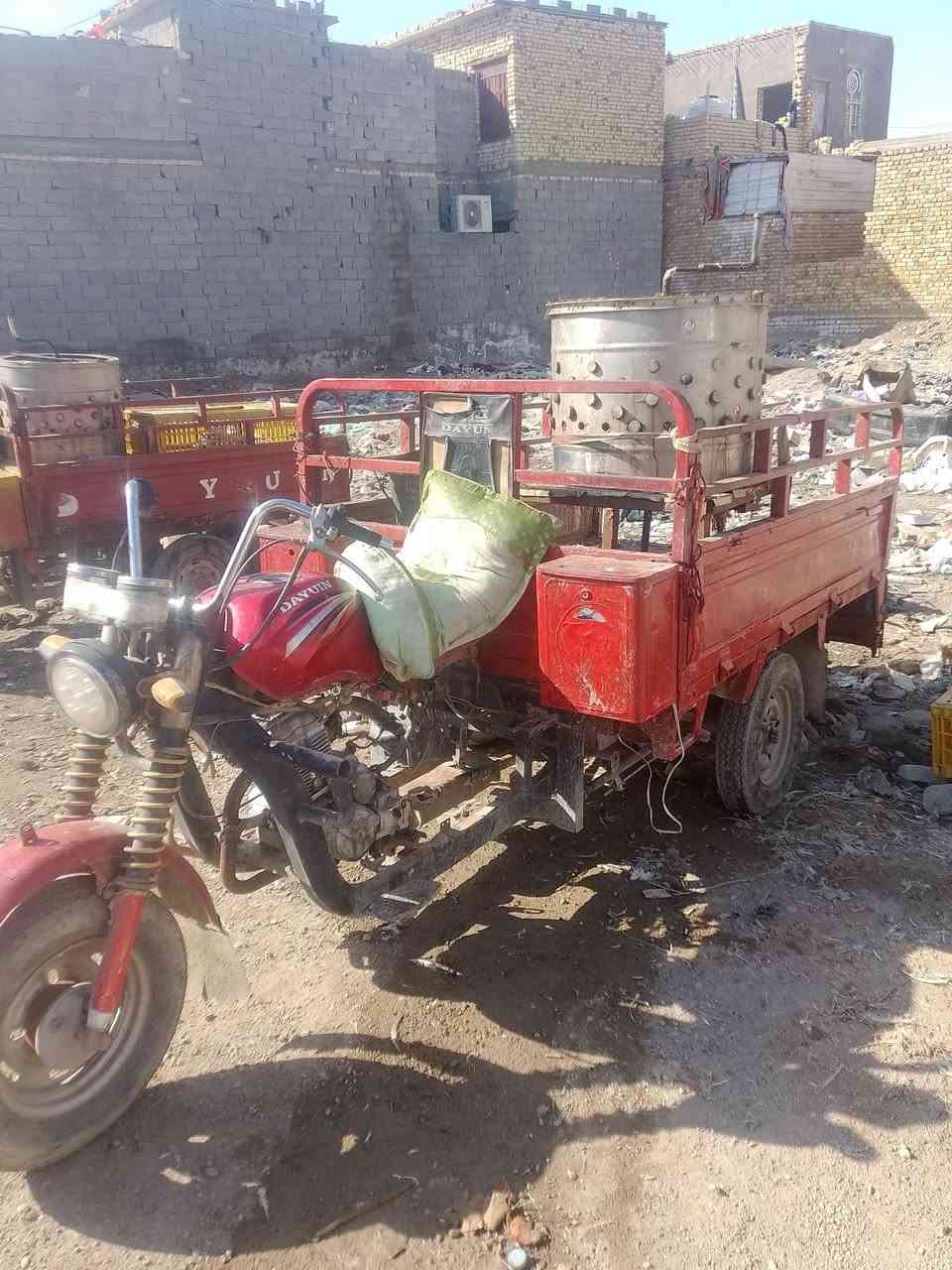 السلام عليكم ستوته للبيع موديل 15 ستوته نظيفه حلوه بغداديه عنوان وسط حي الحكيم السعر 950 وبيها مجال استفسر الرقم ***********
