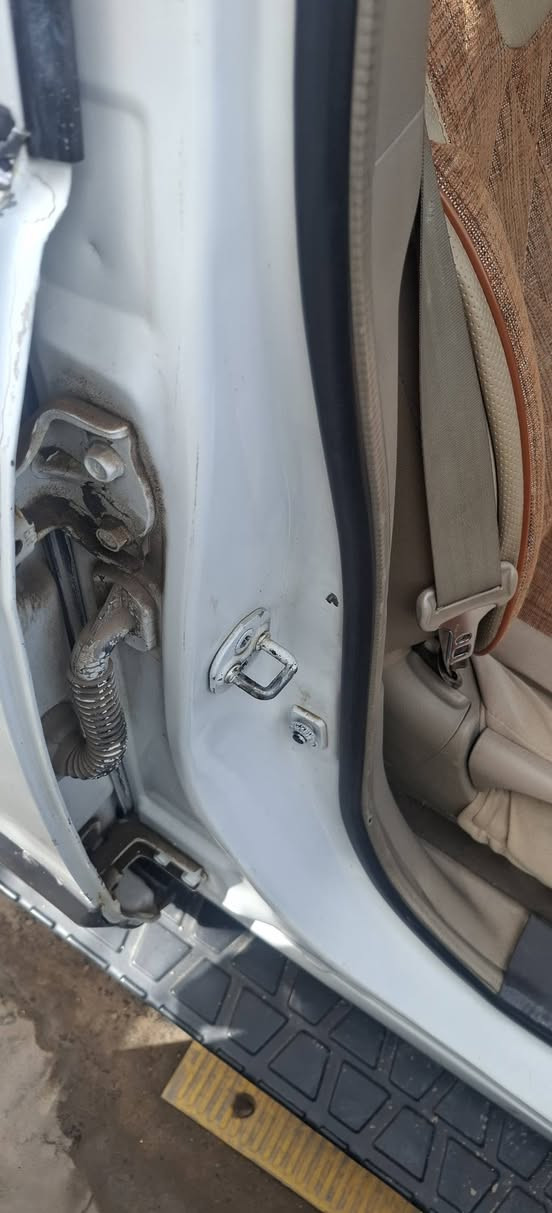 السلام عليكم
موهافي موديل ٢٠١١ بصرة  محرك مفتوح  لاتنقيص ولاتبخير  بيه صوت رواجز اول ماتشغل  ثواني ويروح  الفور ويل ملغي   تايرات جدد حداديه قبل  خمسة الشهر مشتغلها  تبريد شغال السياره بيها ضربه جهة العبري  السنويه بأسمي  انه مشتري بس اصوليات وابيع نفس الشي يعني تجي تكلب وتقتنع وتتوكل  اتعهد بالتحويل فقط مكان السيارة بصرة المدينه  السعر  ٨٠  فقل 
***********
