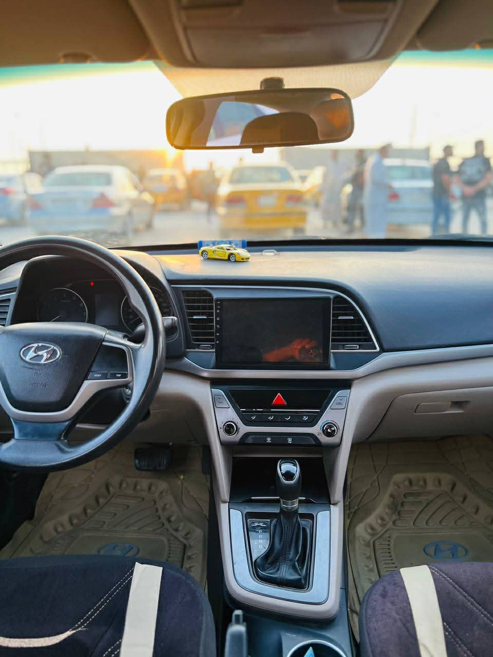 النترا موديل 17 خليجي بيه رشات صبغ أبيع حزام رقم واسط إنكليزي  باسمي هزه جديده تخم تاير جديد منظومه تبريد جديده   صدر جديد السعر 110 مكاني كوت اي استفسار ***********
