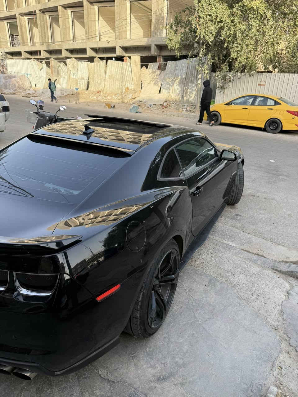 السلام عليكم
كمارو 2ssكير عااادي 2013 ماشية 45 الف ميل 
مكينة وكير كفالة 
كهربائيات كلهة وضع شركة مملعوب بيهة ابد لا جطل لا شي
السيارة حادثهة قطعتين فقط الجاملغ الامامي جهة السايق والجاملغ الخلفي جهة السايق
عليهة ويل 1le
بنيد كاربون فايبر اصلي
دعامية zl1
تبريد ثلج
بيهة داتا شو
كشنات تدفئة 
كيجات يم الكير
شاشة 
4 حساسات خلفي
فتحة
السيارة رقم بغداد مميز باسمي 
هزة جديد تحويل ثاني يوم
بيهة طخة بسيطة حاليا السيارة وبنفس الجاملغ المصبوغ موضح بل صورة
السعر 125 وبيهة مجال بسيط
مكاني بغداد الاعظمية
***********
