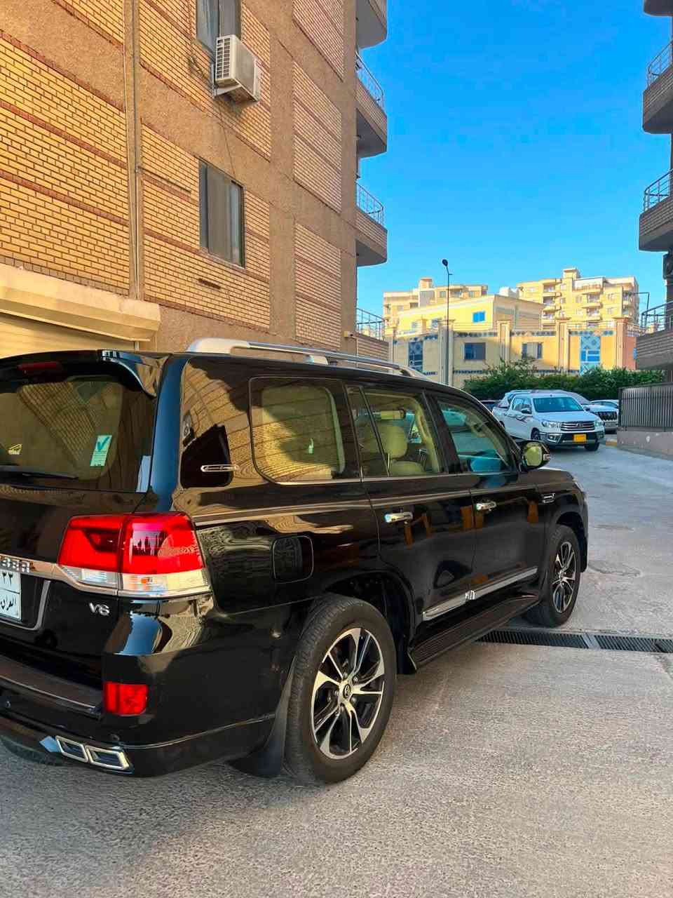 لاند كروز موديل 21 اسود مكفوله عدا الدعاميه جديده جدا سعره 540 ورقه شركه ساز *********** مكانه المنصور رقم اربيل
