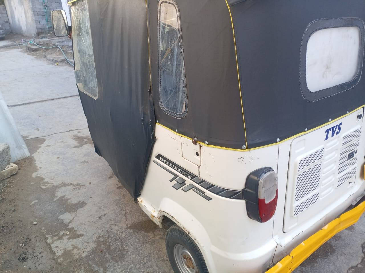 السلام عليكم  أعادة النشر بسبب الوعود الكاذبة تكتك كامله و مرقمه بغداد ما بيها اي نقوصات السعر ٦٥٠٠ وبيها مجال  علق واطبلك خاص او الاتصال  على الأرقام ***********  واتساب 
***********
