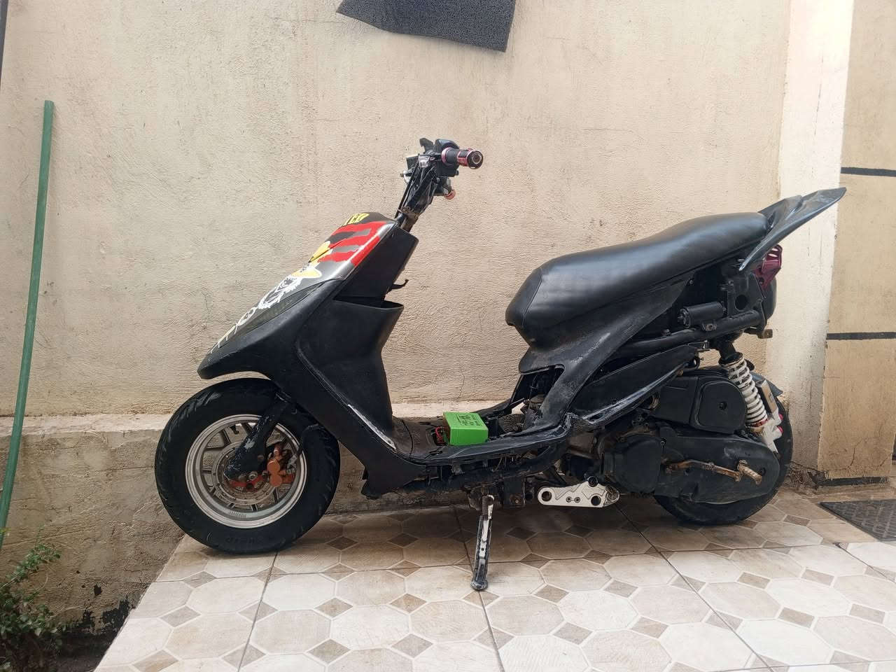 للبيع
350
وبيها مجال 
***********
