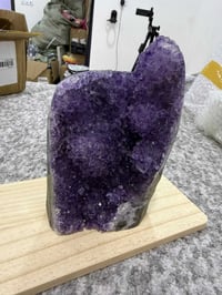 حجر جمشت الوزن 2400 ابيش يفيدك انطيني سعر وبالعافيه 07750396660