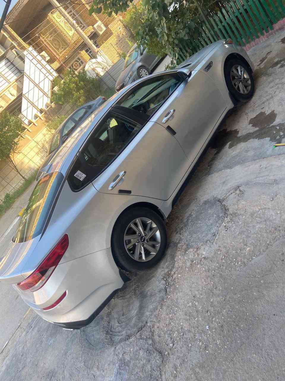 كيا اوبتيما ٢٠١٩ وارد امريكي رقم ذي قار حره مواصفات fe
مواصفات اوبتيما المعروفه 
ماشيه ١١٩ 
مكينه ٢٤٠٠ شرط كفاله هي والكير شرط فحص 
حادث السيارة قطعه وحده ابدل ب العراق باب السائق مصبوغ اثر ضربه 
تبريد تدفئه شغال 
تخم جديد 
حداديه جديده 
سياره نصبته السعر ١٢٧ حلوه العنوان الناصرية مركز الرقم *********** مكلف بالنشر هااذ رقم صاحبه
