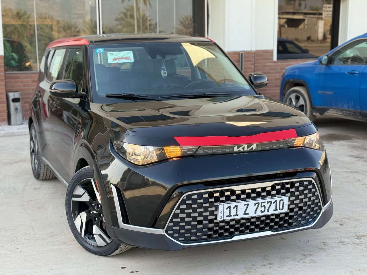 سلام عليكم
كيا صول جيتي لاين اعلى فئة يعني فول مواصفات  رقم بغداد  موديل 2023
- السيارة ماشية (43)حقيقي 
- السياره قطعتين تبديل جاملخ وبنيد  وقطعه صبغ
-فتحة + بصمه 
-رادار امامي + رادار خلفي
-ستيرن جلد حرف D 
-تدفئة كشنات 
-تدفئة استيرن 
-مكينه 2000 دوش المرغوب
-كشن السايق كهربائي 
-وختم Soul 
-لدات داخلية وبالسماعات 7 الوان 
-ويل oكب كروم 
-بك لايت لد
-اشاير بالمري 
-شحن لاسلكي 
سستم صوت  
-شاشه كبير
 -كامره  حساس 
-انظمة قيادة 
السعر: (137) وبيها مجال بسيط
مكان السيارة: بابل *********** حلة, بابل
