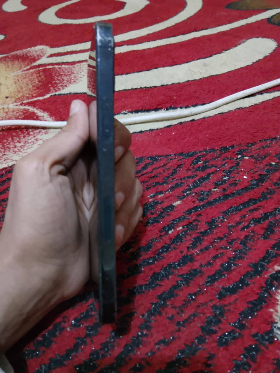 السلام عليكم 
ايفون ١٢ برو للبيع 
دبل شريحة الجهاز نظافتة خير من الله 
البطارية ٧٦ بلادية 
السعر ٣٠٠ وبي مجال 
***********
