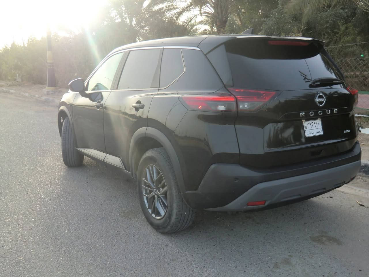 نيسان روج موديل 23 
مواصفات  S AWD
محرك 1.5 تيربو 201 حصان وعزم 300 نيوتن
رادار امامي وخلفي وجانبي 
توقف ذاتي
اوتو هولد 
اوتو ستار
خمس اوضاع قيادة
نقطة عمياء
كامرة خلفية 
تبريد امامي خلفي 
فول تحكم ستيرنك مع اوامر صوتية
شاشة تدعم ابل كار بلي واندرويد اوتو
لايت ليد مع انارة نهارية
العداد 41 الف ميل مشي امريكا
السيارة جديدة بمعنى الكلمة 
الحادث خفيف جدا واضح بالصورة 
 بدون ايرباك 🤩 صور الحادث مرفقة
 مكفول كفالة عامة محرك كير تبريد شرط بلادي برغي ما مفتوح صور الحادث 👇 مرفقة 
السعر 149بدون رقم تترقم محافظات 
مزيد من التفاصيل الاتصال على الرقم 
***********
مكان السيارة كربلاء
