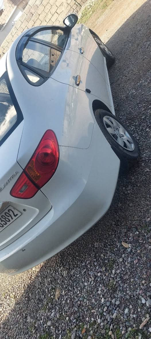 النترا 2010خليجي (بدون صبغ)                               سنويه جديد لغاية 2030 بسمي.                                   محرك كير شرط(مراوس يرهم حسب القناعه)                                       تفاصيل أكثر اتصل(***********)
