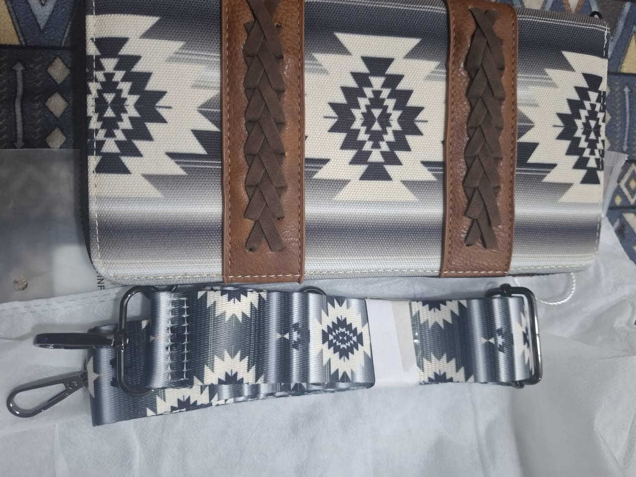حقيبه بهالجمال كوالتي جدا عالي سعر ١٠ الاف


**إذا كنت صاحب هذا الإعلان وتريد حذفه لأي سبب، رجاءا أرسل رسالة إلى الدعم الفني**