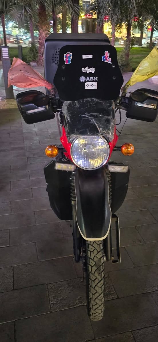 سلام عليكم بوكسر البيع موديل ٢٣ نازله بل ٢٥ مرقم بغداد الوحات نكليزي تحويل ثاني يوم مكاني كراده نضافه شوفت عينكم رقم صاحب الدراجه ***********
