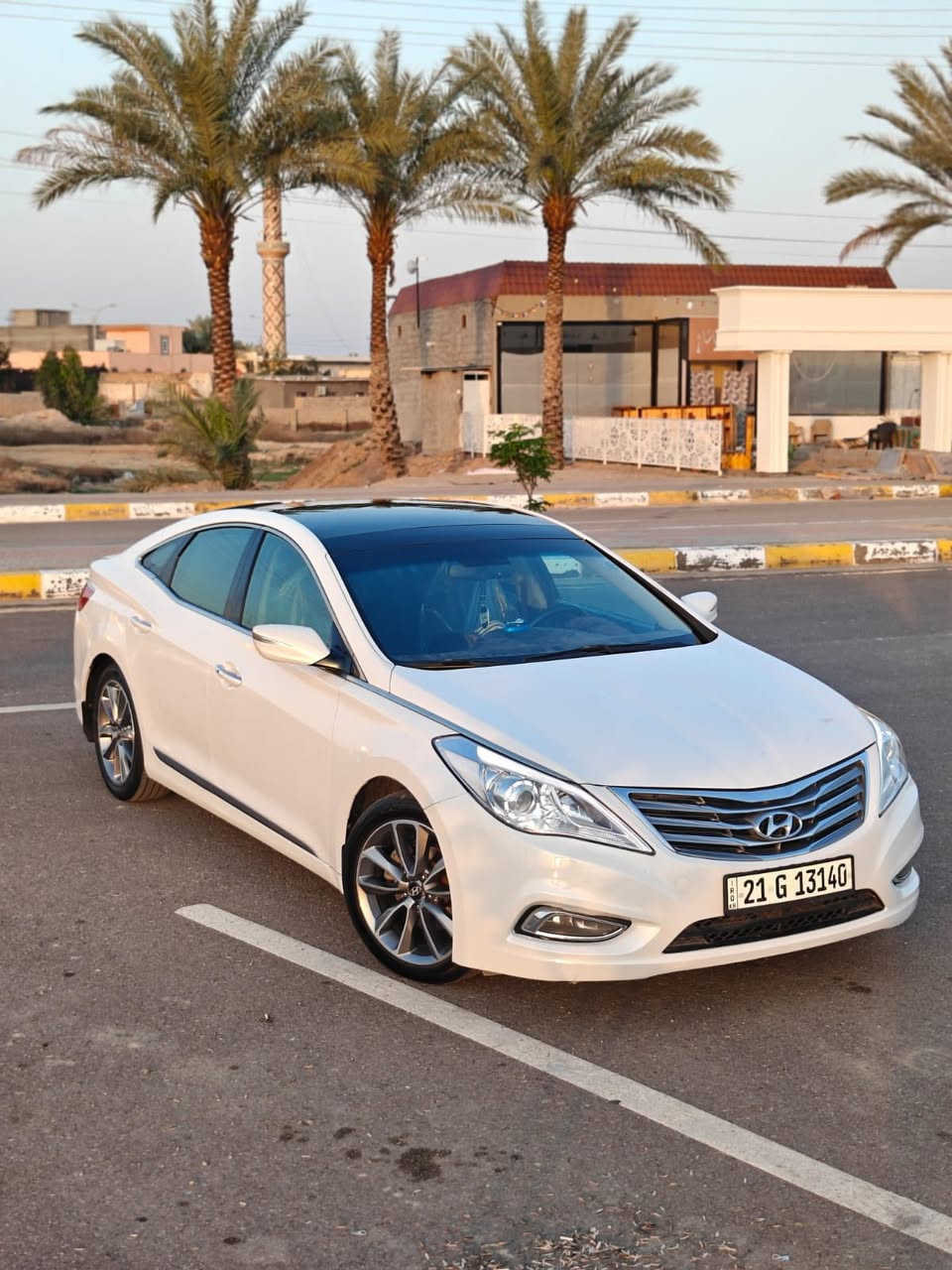 اسلام عليكم
للبيع ازيرا 2013 خليجي مكفوله كفاله عامه من صبغ فول مواصفات واحد على واحد محرك 6 سلندر 3000
رقم سليمانية سياره حيل نضيفه تخم تاير ويل كروم 
السعر 123 وبيها مجال / العنوان الانبار عامرية الفلوجه
يرهم مراوس بسوناتا 17 / ***********
