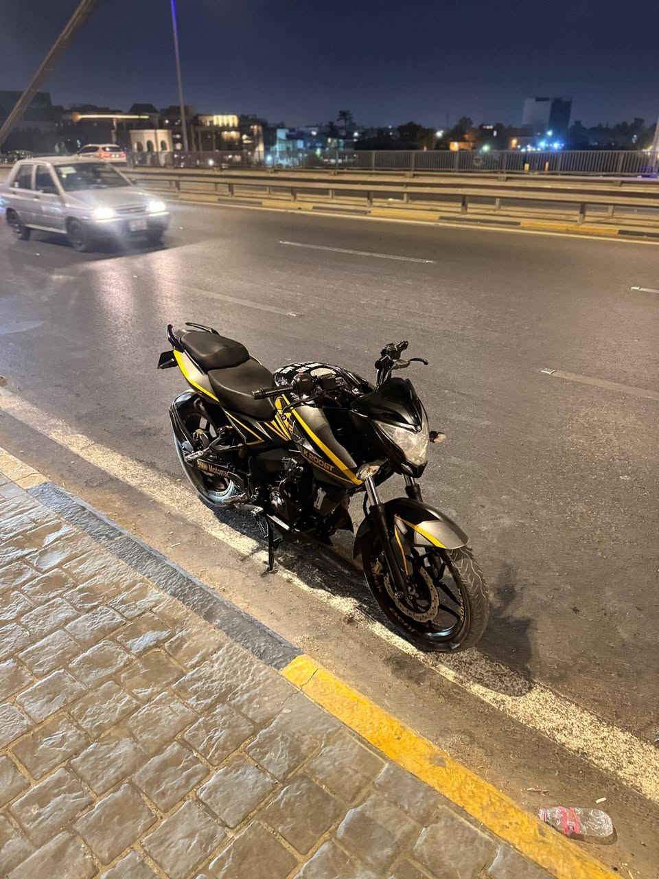 بسم الله الرحمن الرحيم
🚨 للبيع دراجة بولسر NS200 🚨

دراجة نظيفة ومرتبة، استعمال شخصي مو تعب سوق.

🔹 نگرة سلف تشغل وتتوكل

🔹 خير من الله وما تشتكي من شي ميكانيكياً

🔹 بيها نواقص بسيطة جداً نتفاهم عليها بالحجي

السعر: مليونين و750 وقابل للتفاوض بحدود المعقول بعد المعاينة 👍

📍المكان: بغداد – الشعب

الجاد يتفضل خاص أو واتساب

***********
