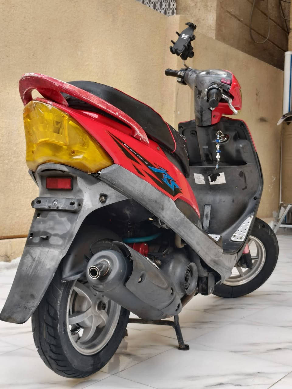 ‏السلام عليكم ماكس عدله للبيع
‏مكينة  55 بيها تزويد أصلي دراجه جاهزه 
‏بيها ويل آر بي إم أصلي 
‏صدر أن سي وأي 
‏فج أن سي وأي 
‏كلجات أن سي وأي 
‏قبق عمبار آر جي إس 
‏صالنصه صجميه اصليه 
‏قباقه أربع ولفات 
‏العنوان كربلاء قرب مرقد الحر 
‏للاستفسار ***********
