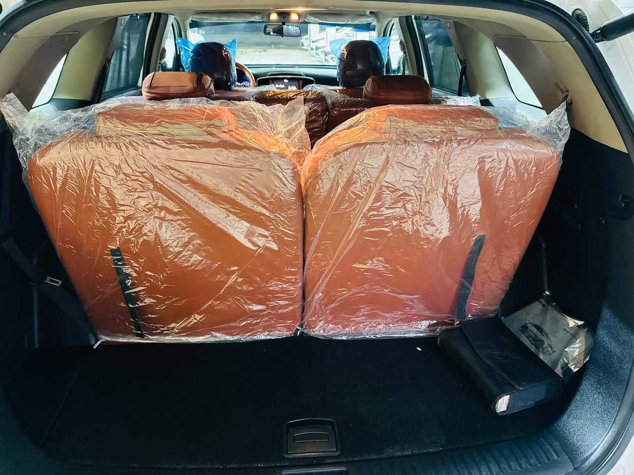 💎 سورنتو خليجي     2020      مكفوله  من كلشي 
  
💎   رقم بابل انكليزي    ماشيه 70

💎 المواصفات       السعر 265

💎.  جنطه كهرباء      

💎محرك 6 سلندر 3500 

💎  داخل ملكي 

💎شاشةكبيره   فوول

💎تحكم أستيرن  فول

💎_ حساس  أمامي خلفي بلادي 

💎 كاميرا  خلفي HD 

💎 نضام ترحيب 

💎ويل كب كروم 5.

💎يدات نيكل شباك نيكل دوسه ليزري 
  
    لد امامي نهاري خلفيه 

  كشنات جلد لونين . مشمشي

   تبريد 3 قطع.  لمس

   7راكب

   كير 8 نمر

   لايت 3عدسات زنون 

    كشنات كهربائية عدد 2
للاستفسار 
الاتصال ع الرقم 
***********
