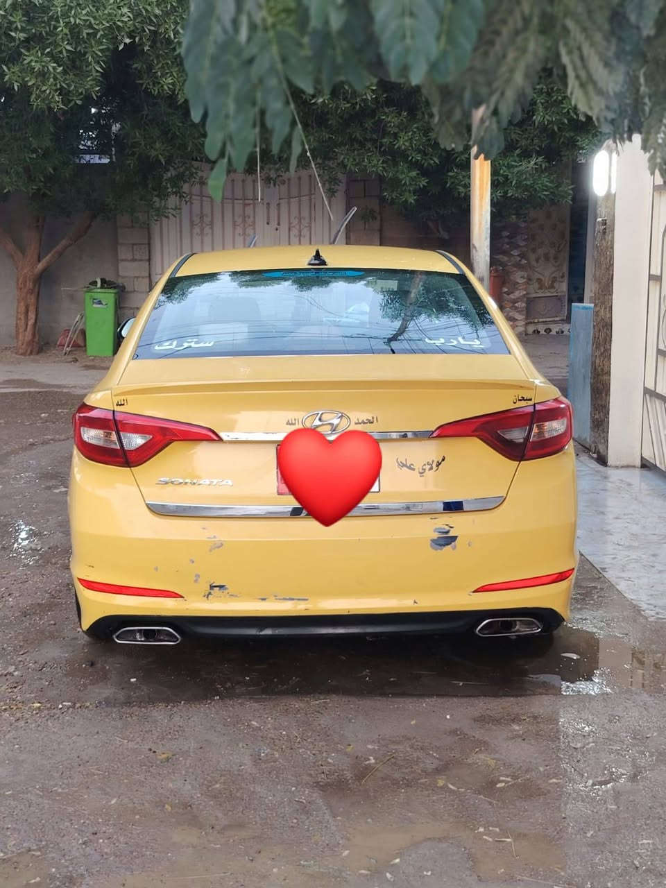 السلام عليكم سياره سوناتا ورد امريكيه 2015 ضررها قطعتين بنيد والباب السائق السعر شده و15 وبيها مجال ***********
