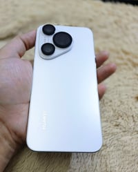 هواوي بورا 70 ذاكره ٢٥٦ نظافه 100 % كامل ملحقات الاصليه يدعم كامل خدما...