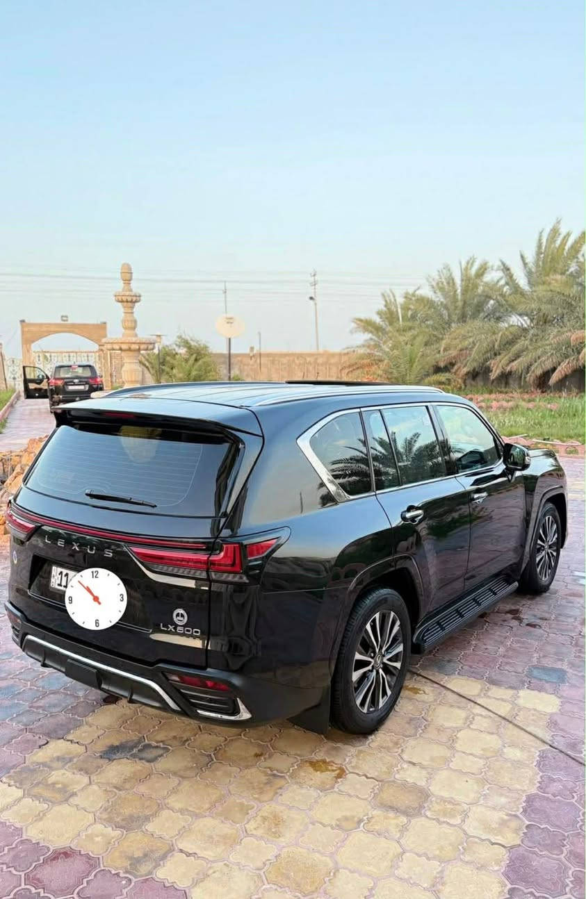 للبيع 
 لكزز 2023   برستيج 
LX600
ماشية 50 الاف كم  ( اخت الزيرو ) 
السيارة ع وضع الشركة زيرو بعدهة كفالة من كلشي شرط الفحص ومغلفة ppf  بالكامل وجلاد شفايف 
مواصفات بلاتينيوم فول ( 7 راكب ) 
رقم بغداد حلو انكليزي تحويل مميز مباشر 
السيارة مال بيت 
العنوان  بصره 
يعني ( 11شدة و 15 ورقه ) وبي مجال


**إذا كنت صاحب هذا الإعلان وتريد حذفه لأي سبب، رجاءا أرسل رسالة إلى الدعم الفني**
