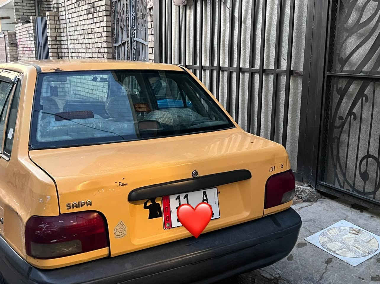 السلام عليكم سايبه مديل 14 محرك وكير مكفول بيه نواقص بسيطه يده مال باب الخلفي ومال صدر كهربائياتها شغاله هيئه وغرامه مصفره مكاني بغداد الدوره وهاذ رقمي *********** والسعر 25وبيه مجال قليل
