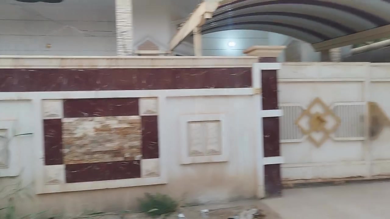 بيت جديدللأيجار 
رمادي 5كيلو الزيتون
غرفتين نوم واستقبال وصاله مع مطبخ ومناور ومجمع صحيات خارجيه و داخليه شوارع تبليط وخدمات ممتازه سعرالايجار350
***********
