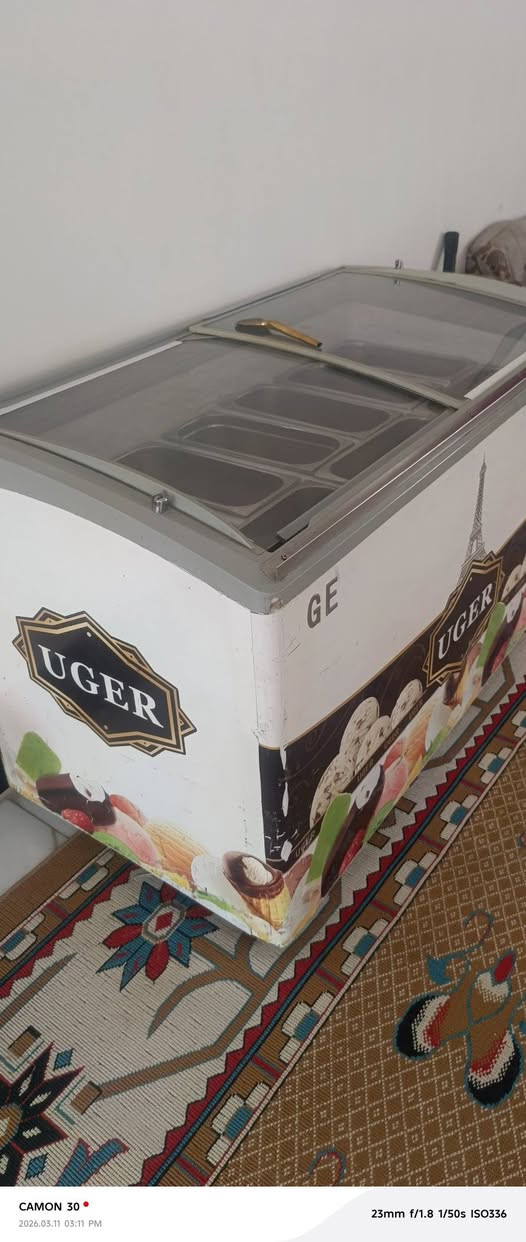 السلام عليكم [مجمده موطه وتشتغل مقبلات عادي ] نضيفه وخير من الله ماصارلي فتره من اخذتهة هاذه رقمي {***********}
