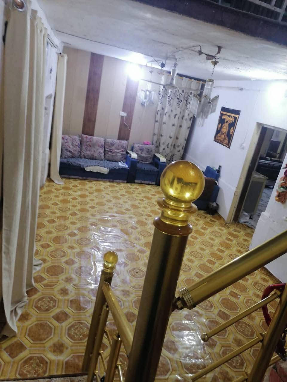 🏡 دار سكن للبيع – حي رمضان 🏡

📍 طابو صرف
📍 موقع مميز وتتوفر جميع الخدمات والأسواق والمدارس

📐 المساحة حسب السند: 150 متر مربع

✨ تتكون الدار من:
🔹 5 غرف نوم
🔹 صالتين
🔹 براني
🔹 مطبخ
🔹 مجموعتي صحيات

🏠 دار واسعة ومناسبة للعوائل الكبيرة وفي موقع مطلوب.

✅ سعر حلو ومناسب وقابل للتفاوض 

📞 للاستفسار والمعاينة:
مراجعة مكتب علاء الخالدي للعقار
أو الاتصال على الرقم: ***********
