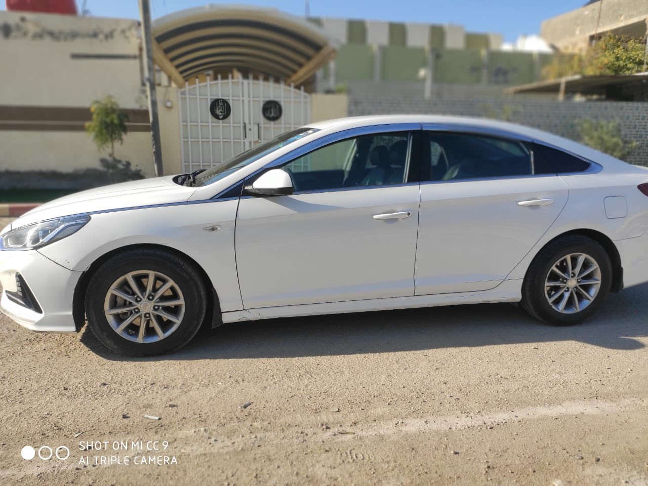 سوناتا 2022 كوري غاز بلاد  بيه صبغ بخشوم الجاملغات الاماميه  بدون فتح السعر 175 وبيه مجال
***********
