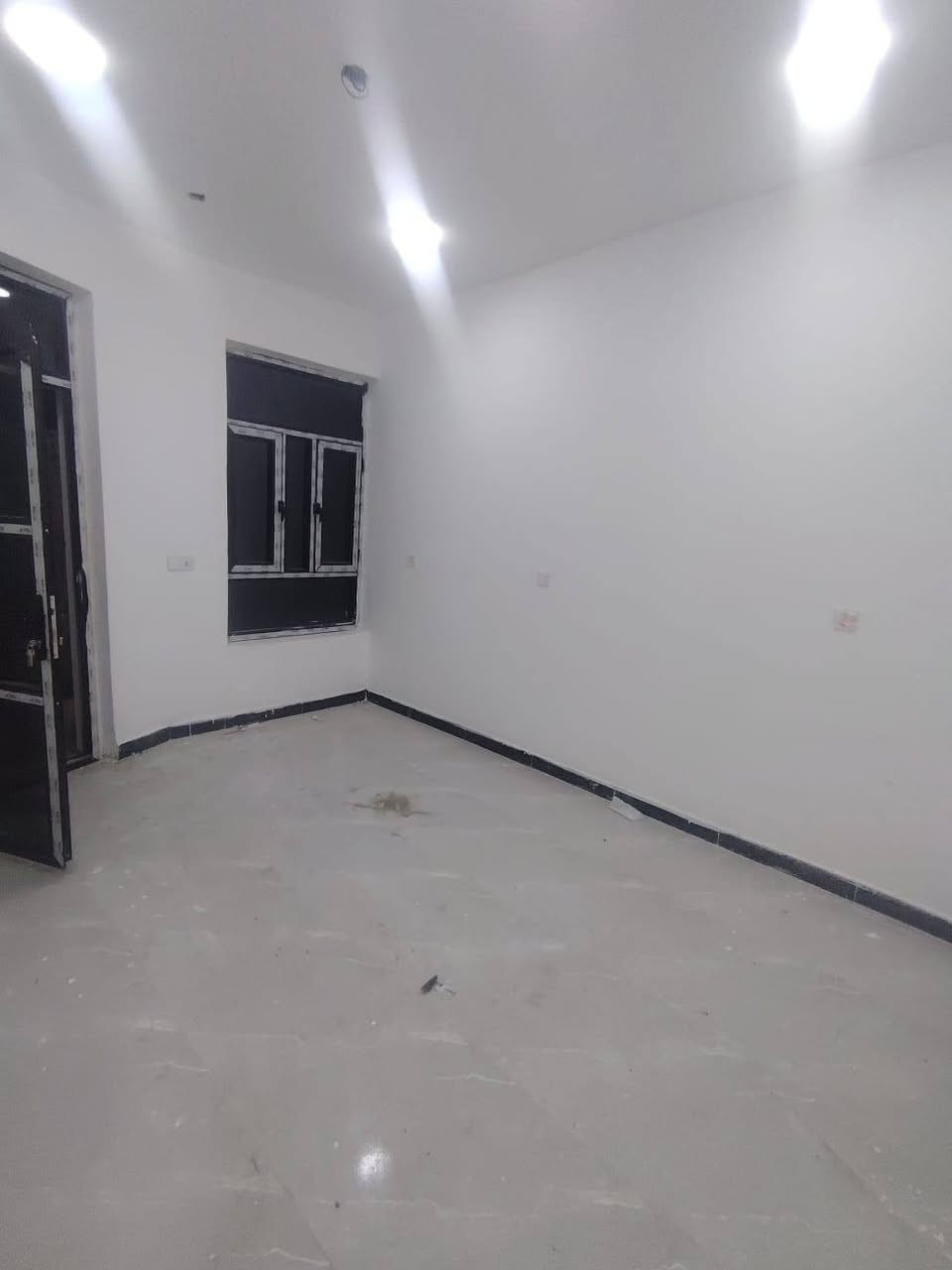 🏡 بيت للبيع — فرصة ممتازة وسعر مناسب

بيت طابقين بناء حديث بمساحة 100 متر، تصميم مرتب ومريح للسكن ✨

🔹 طرمة واستقبال مرتب
🔹 صالة ومطبخ تصميم مفتوح وعصري
🔹 حمام + منور
🔹 غرفة بالطابق الأرضي
🔹 غرفة بالطابق الثاني مع حمام

✅ بناء حديث
✅ مرتب وجاهز للسكن
✅ موقع مميز

📍 العنوان: منطقة الدوانم، بالقرب من جامع الفردوس

📞 للاستفسار والاتصال:
***********
***********
***********
