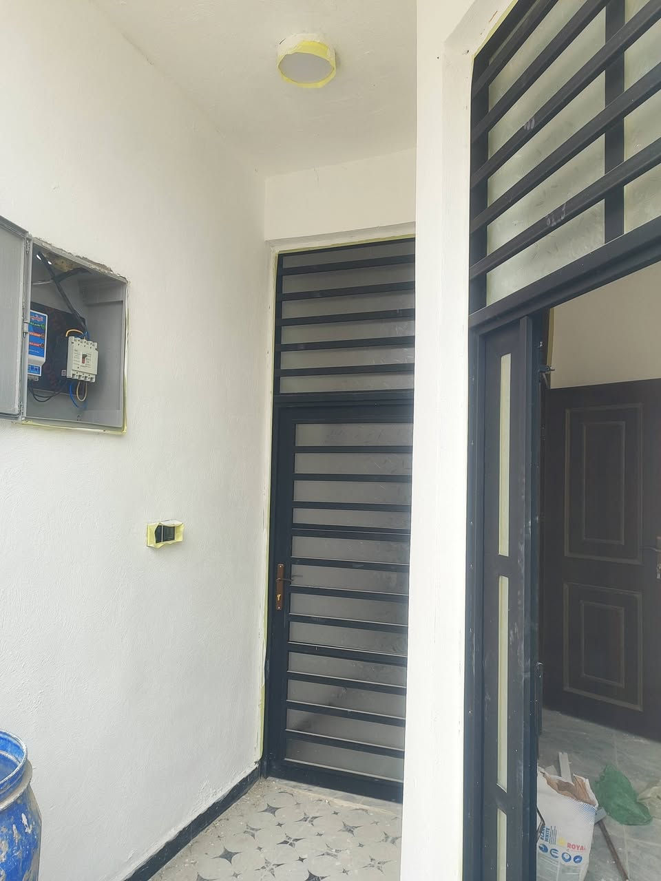 دار للبــــــــــــــــيع تـسـليــم مــبــاشــر
مـسـاحــه البـيـت 100 مـتـرالــواجــهــيـه  الـنــزال 20

طــــــــابــــــــــو زراعـــــــــي سنــــــــــد 25

                                                          حديــــــث2026

                    اســــتـــلام مبـــــــاشـــــر

                      

  طــــــــابــــقــيـــن 

                                                     3غــــــــــرف نـــــوم 

                       الطابـــــــق الاول

  غرفه نوم 1 وكلـــــــدور وستقــــــبال ومطبــــــــخ  

ومجمــــــــع صحيـــــــــات داخــــل وخــــارج  

الطابــــــق الثـــــانـــــــي 

غرفـــتيــــن 2نـــــــــوم وكــــــلدور ومجمــــــــع صحيـــــــــات 

#عنـــــوان حلــــــــه  شـــارع 80 مال كـربـلاء خلف محطه بنزين خانه اضواء بابل

                 ((بإدارة احمد الباشه))

 اتصــــــــال

☎️ ***********

☎️***********

مــراجـــعت مــكتــــب الـــــــــجشعمي للـــعقـــار مــــوقـــع مكــــتـــب شــــارع 80 مال كـــربلاء خلـــف محـــطـــه بــنــزيــن خانه اضـــواء الـــــحله 

                              ملاحــــــــــــــضه                            

عنــــدك عقــار اتريـــــــد اتبيعـــــــعه او اتأجـــــــــره طــــــــابو صـــــــــرف او طابــــــو زراعـــــــــي مراســــــــلت الصفحـــــــه او اتصــــــــال  ***********
