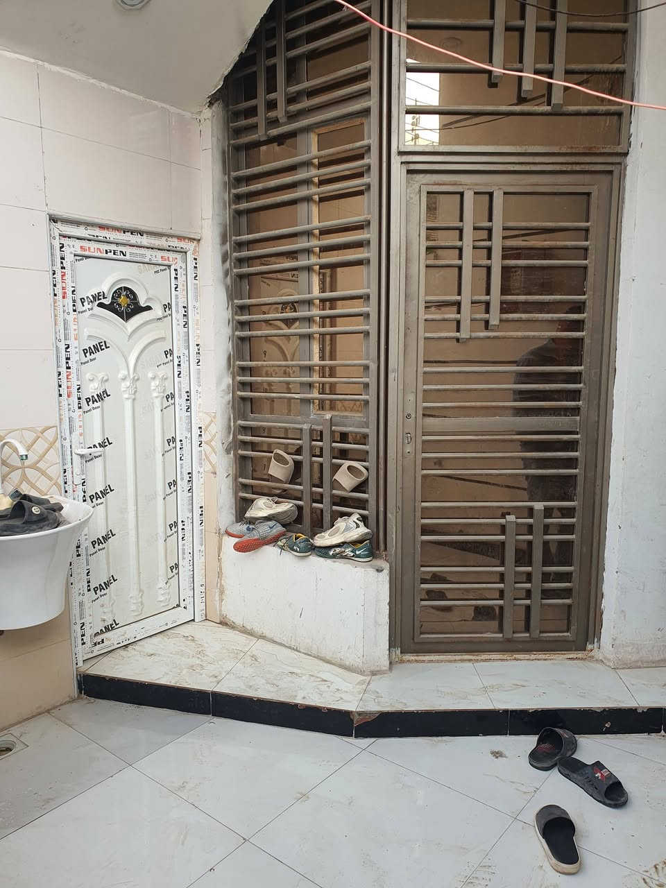 ١٠٠ متر للبيع طابقين مشتملات مفصولات امغربه خلف مطعم ابو عفاف ***********
