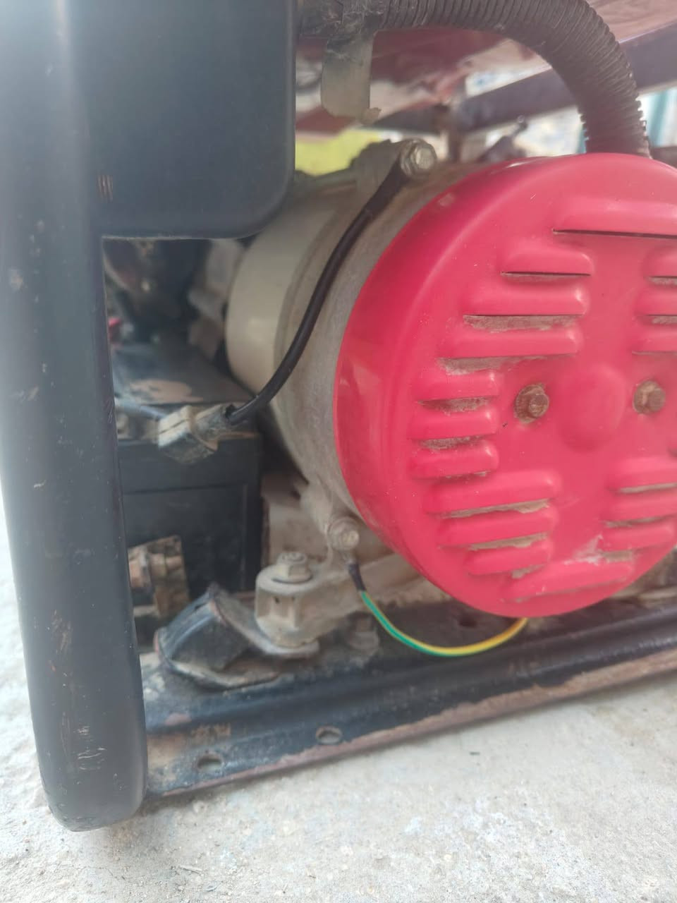 مرخصت الادمنيه الغوالي السلام عليكم مولده للبيع جديده شرط الفحص تايگر
عنوان بابل شارع 80 خابرني واني خادم ***********
