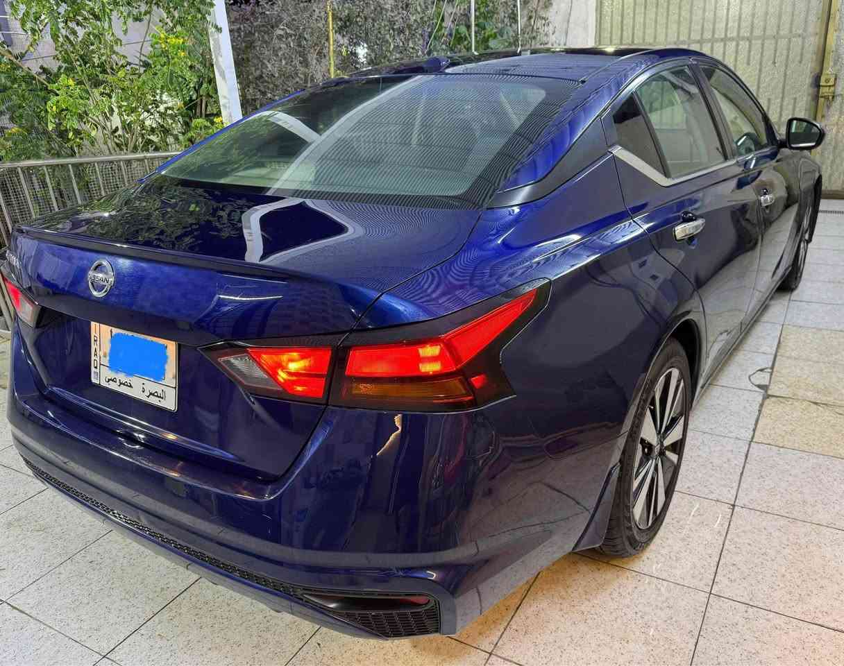 نيسان التيما مديل 2019 وارد امريكي ضررها جانبي بدون ضرر داخلي بجم كبس وبيها باب بارد بلصفحه لثانيه مكينه كير تبريد تخم تاير جديد منضومة زنون عالي ناصي سياره كامله من كلشي ماشية 135 مايل بصرة حره ب107 وبيها مجال قليل 

*********** البصرة, العراق
