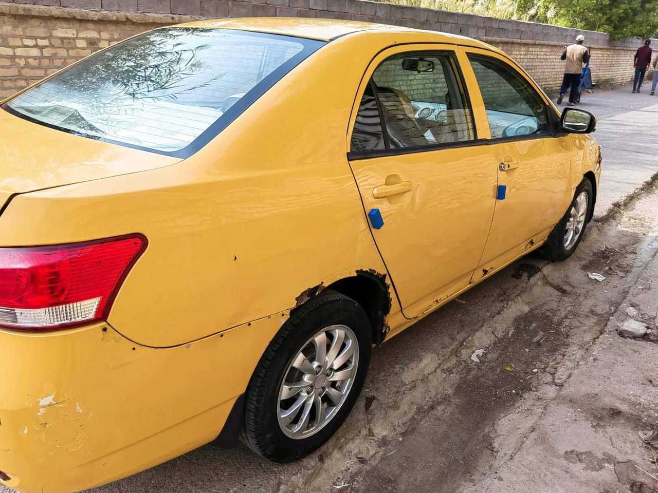 السعر 24 وبيها مجال للاستفسار *********** 

بي واي دي موديل 13 كير ومكينه كورلا رقم بغداد موصليه مطلوبه للمصرف مااندل راعيها ابيع كوم حديد
