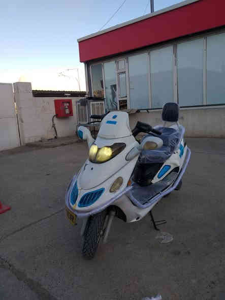 سلام عليكم للبيع ماطور مرزي نضيف كلشي شغال بي كهربائيات كله شغاله محرك بشرط تايرات جديد مكانه شقلاوه سعر 450
***********
