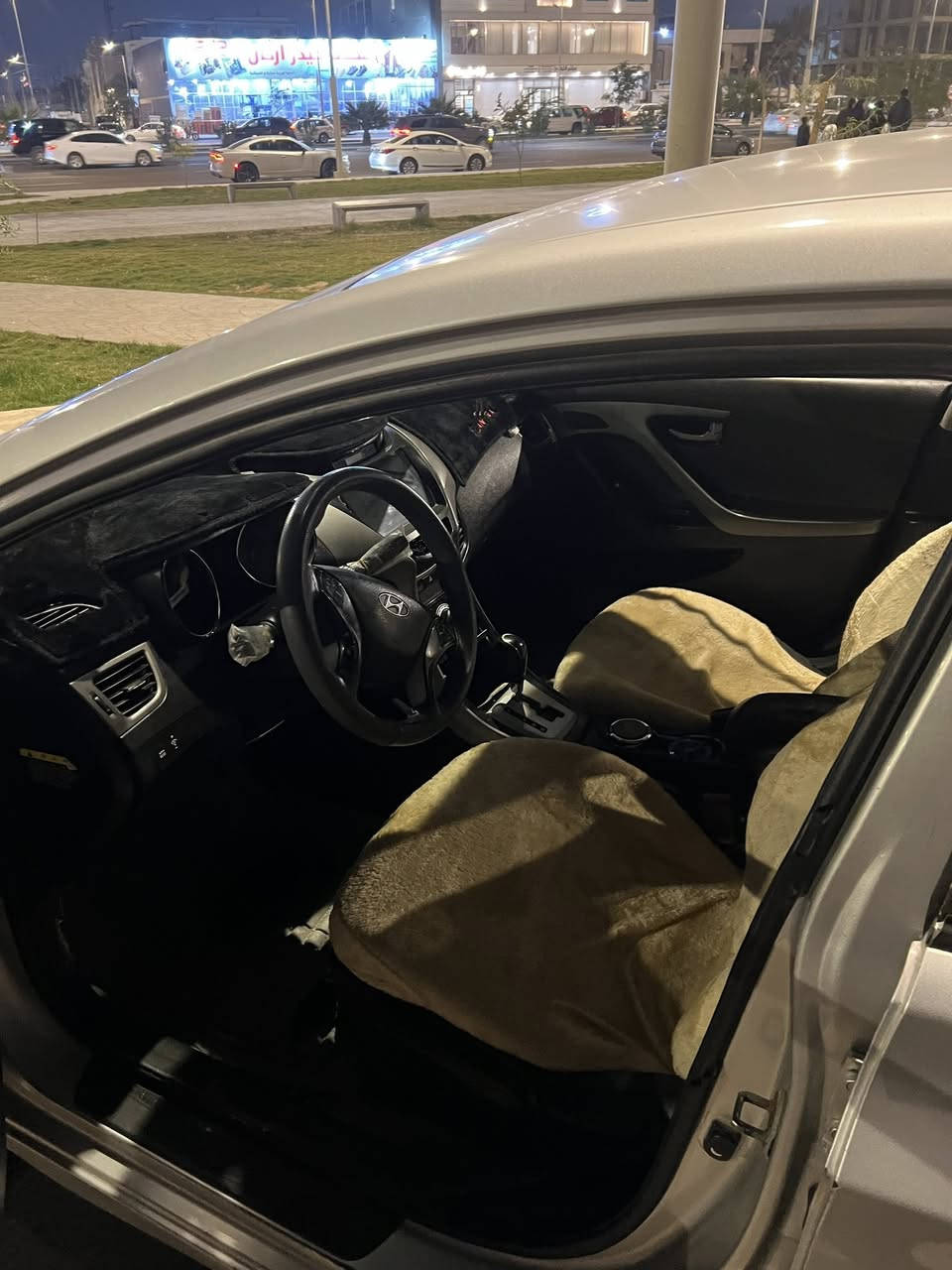 سلام عليكم سياره النترا افانتي مديل 12 كفاله من ضربه بيه صبغ خارج العراق سياره ب اسمي وارقام جديده سعر 95 الهاتف/***********
